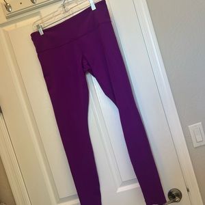 Gorgeous Magenta Purple LULULEMON Wunder Under Leggings Size 10
